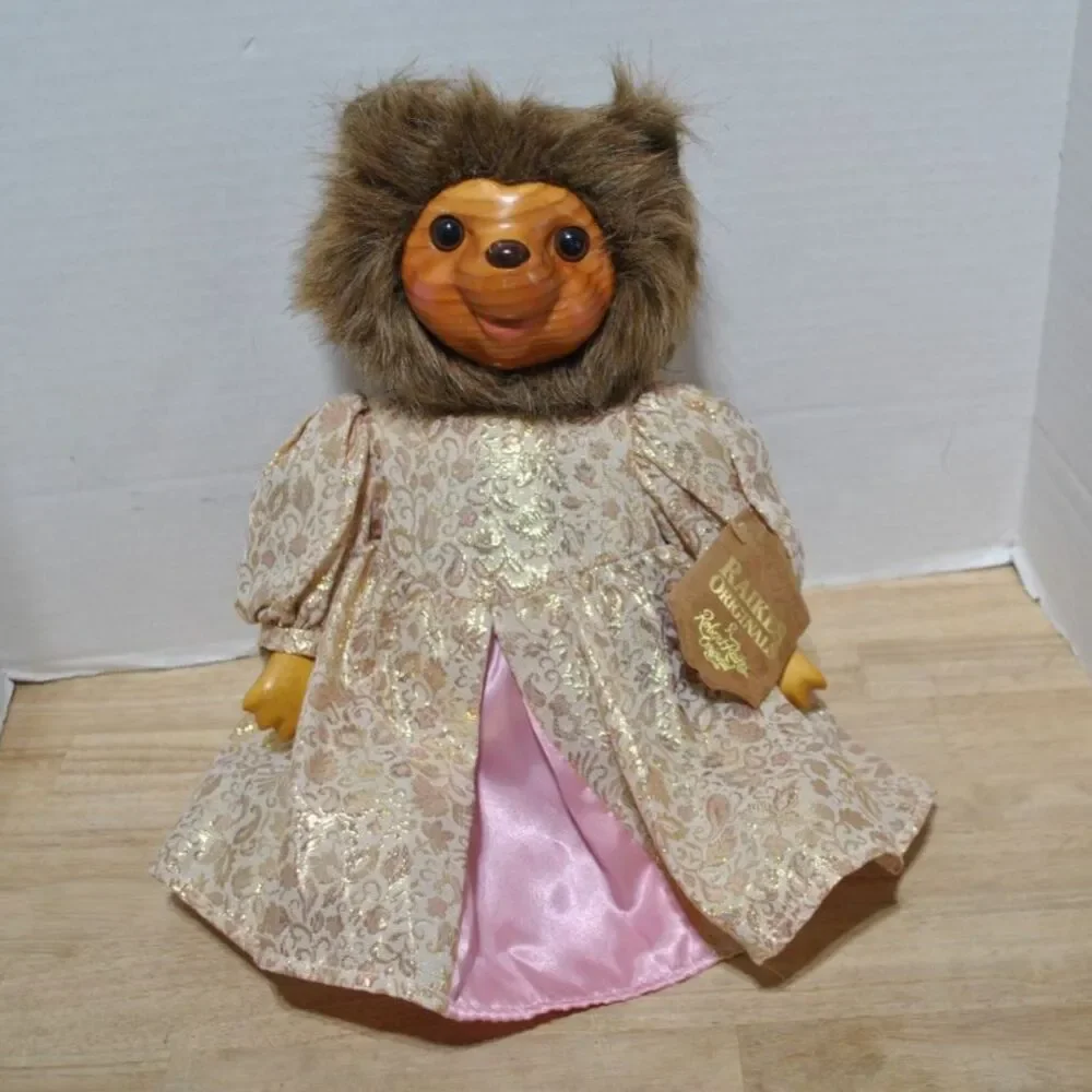Vintage Robert Raikes 1989 Marian Hedgehog Maid Marian Robin Hood Wood Face